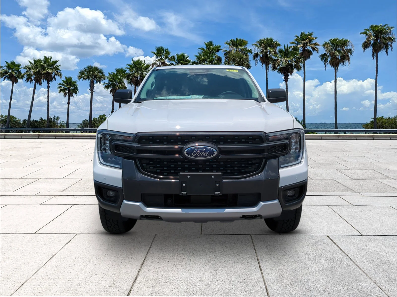 New 2026 Oxford White Ford XLT image 2