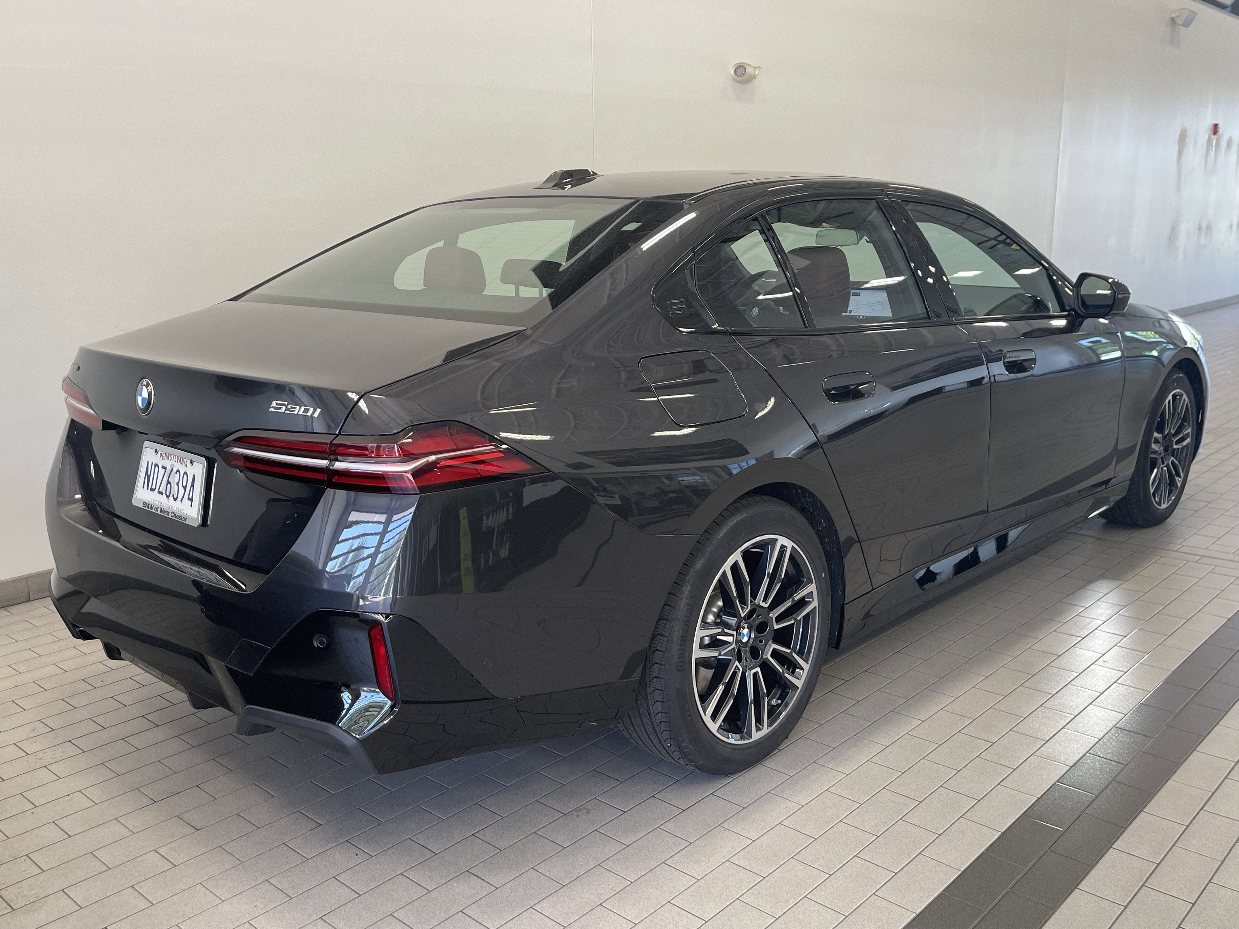 Used 2026 DARK GRAPHITE MET BMW 530i xDrive image 6