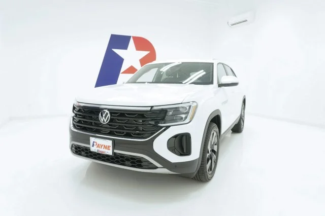 2026 Volkswagen Atlas Cross Sport SE w/Tech