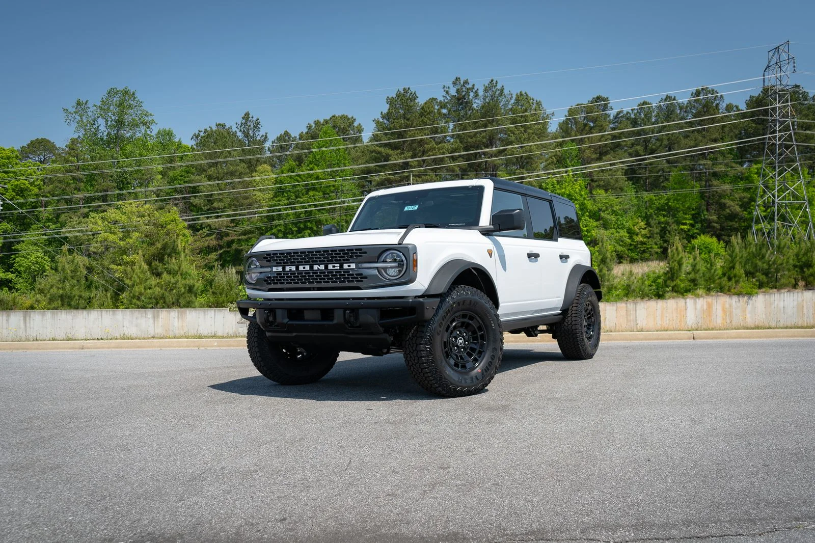 New 2026 Oxford White Ford Badlands® image 1
