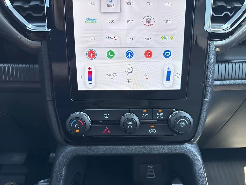 Used 2025 White Ford XLT image 17