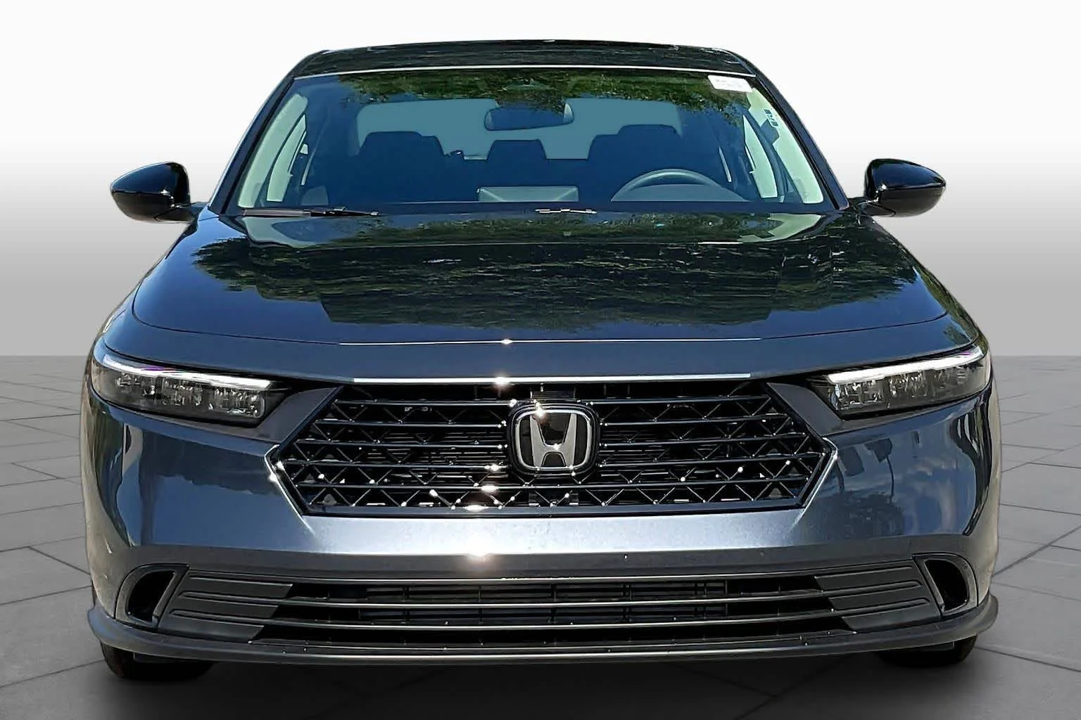 New 2026 Meteorite Gray Metallic Honda SE image 3