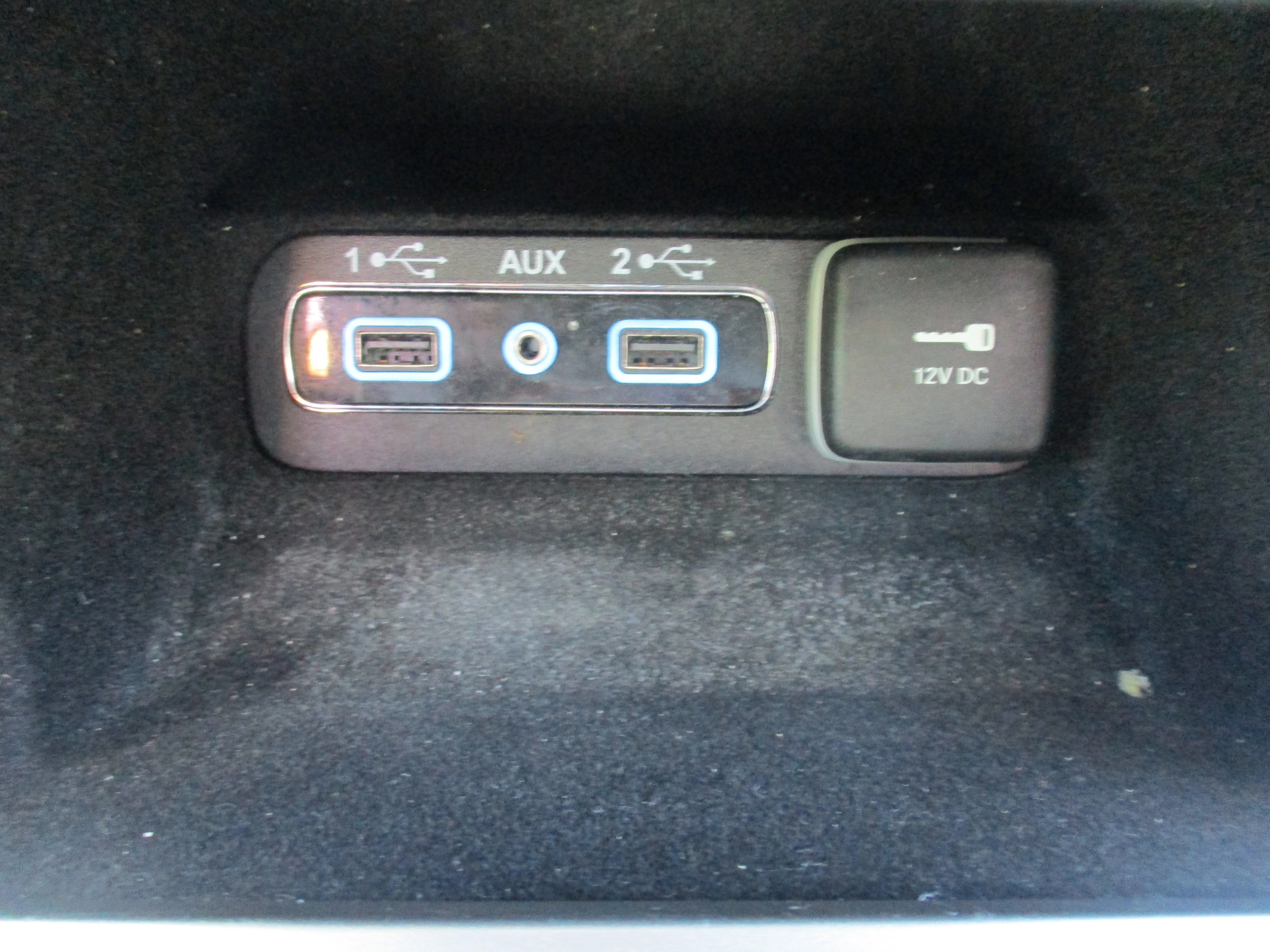 Used 2019 Billet Silver Metallic Clearcoat Jeep Limited image 16