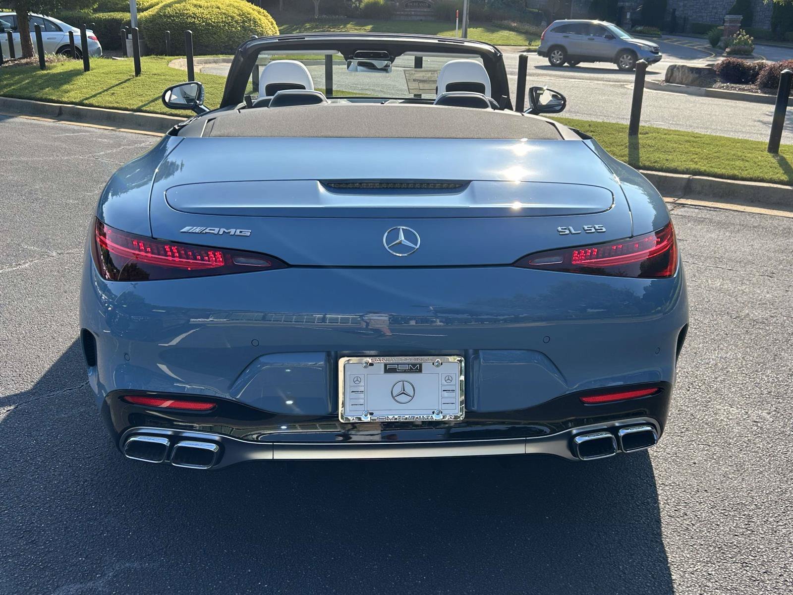 New 2027 MANUFAKTUR China Blue Solid Mercedes-Benz AMG® SL 55 Roadster image 13