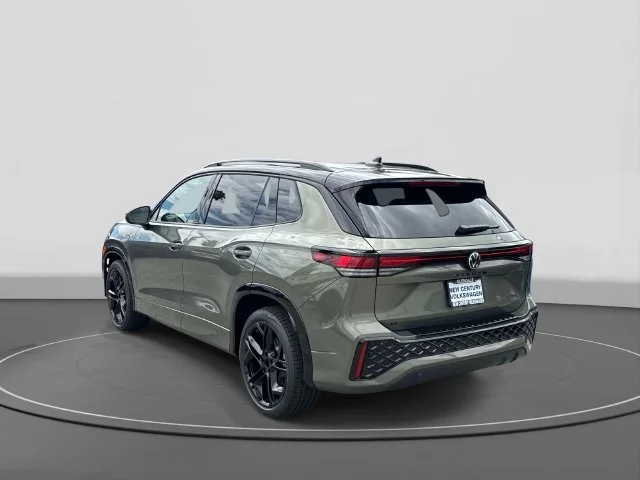 2026 Volkswagen Tiguan photo 3