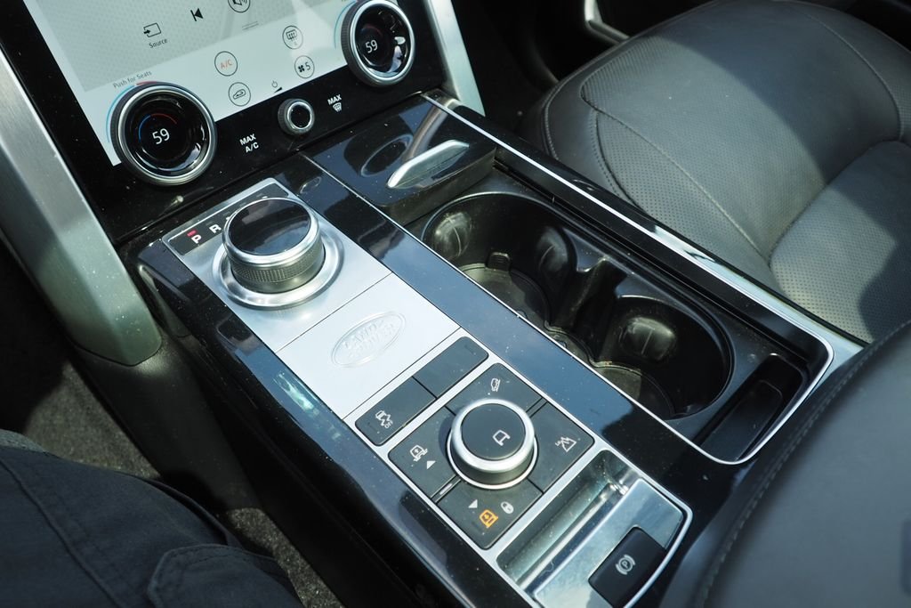 Used 2022 White Land Rover Westminster image 25