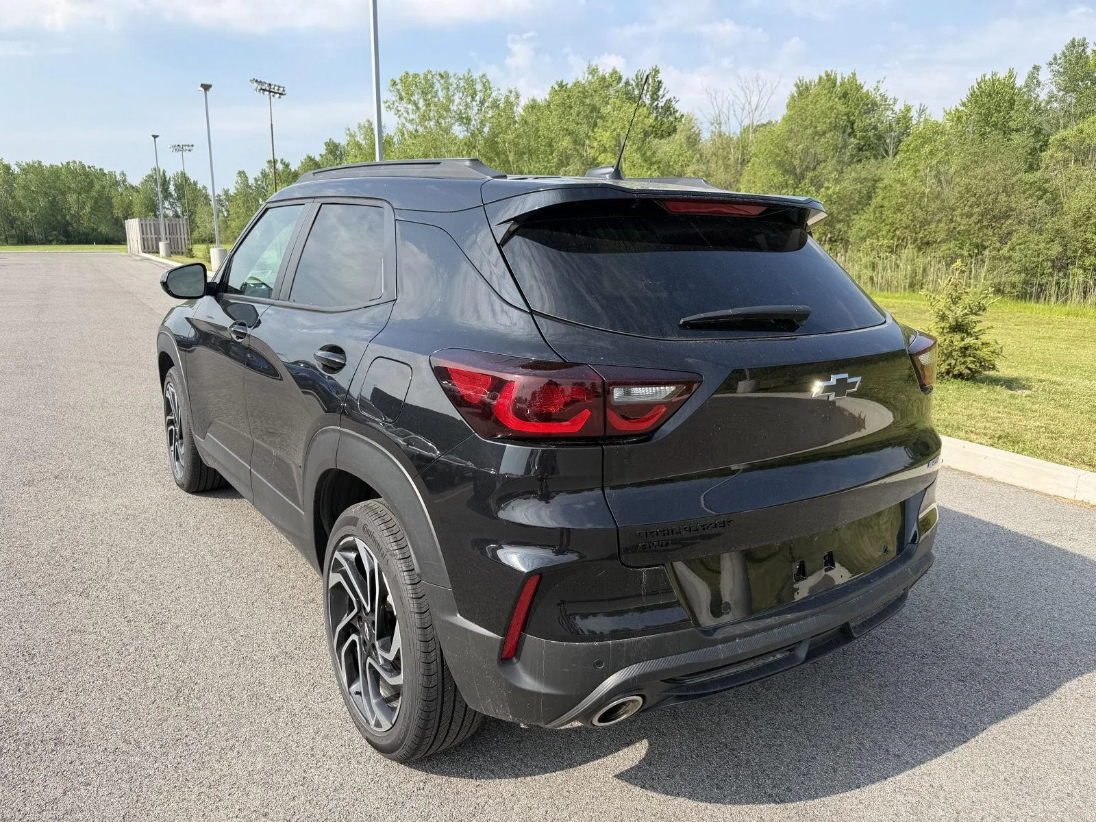 Used 2024 Mosaic Black Metallic Chevrolet RS image 6
