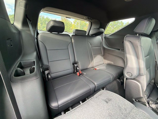 2027 Chevrolet Traverse LT - Photo 32