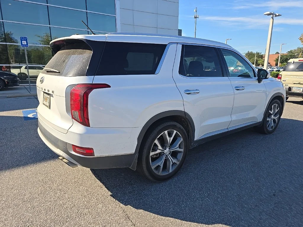 Used 2020 White Hyundai SEL image 6