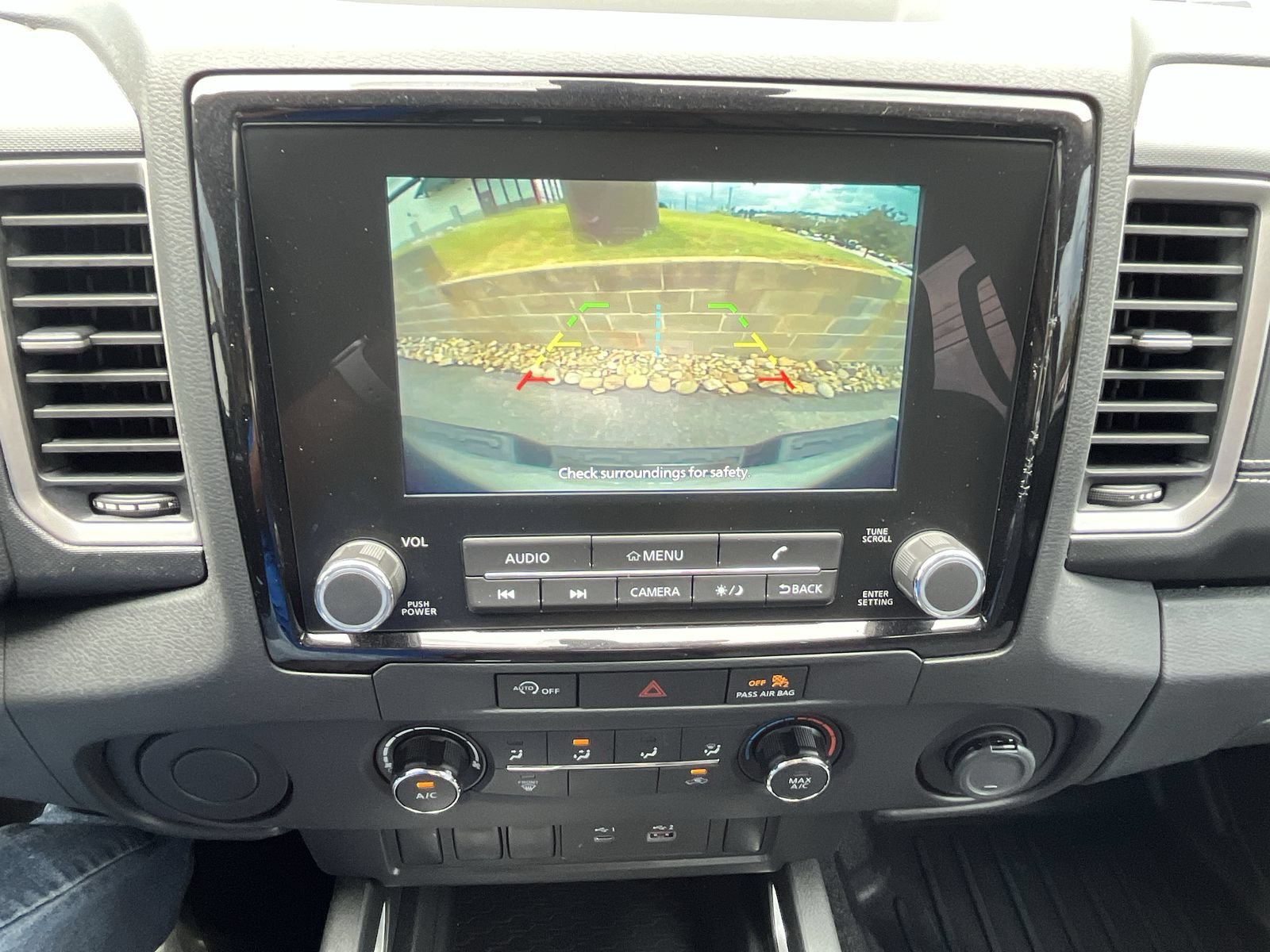 Used 2024 Glacier White Nissan SV image 21