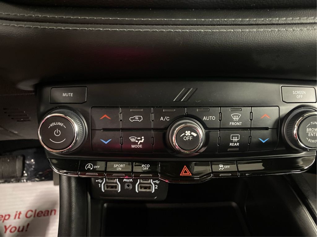 Used 2021 Gray Dodge SXT image 21