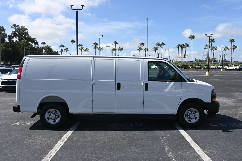 2025 Chevrolet Express Cargo Work Van - Photo 6