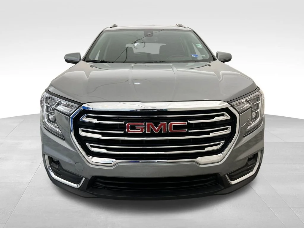 Used 2024 Sterling Metallic GMC SLT image 9