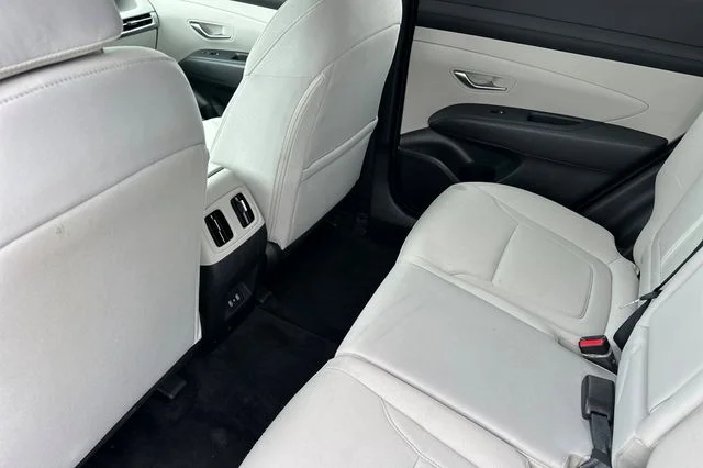 Used 2025 White Pearl Hyundai SEL image 14