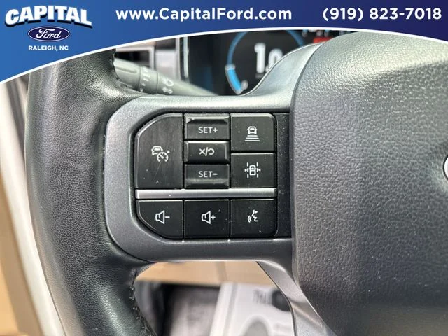 Used 2023 White Ford Lariat image 23