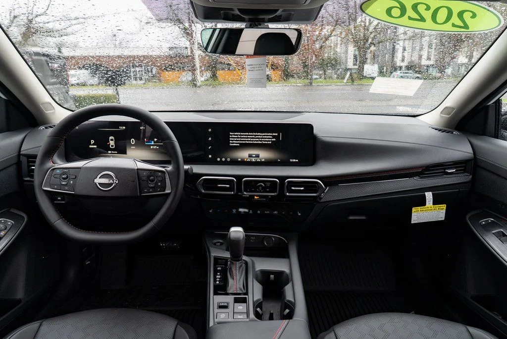 New 2026 Aspen White TriCoat / Super Black Two-tone Nissan SR image 9