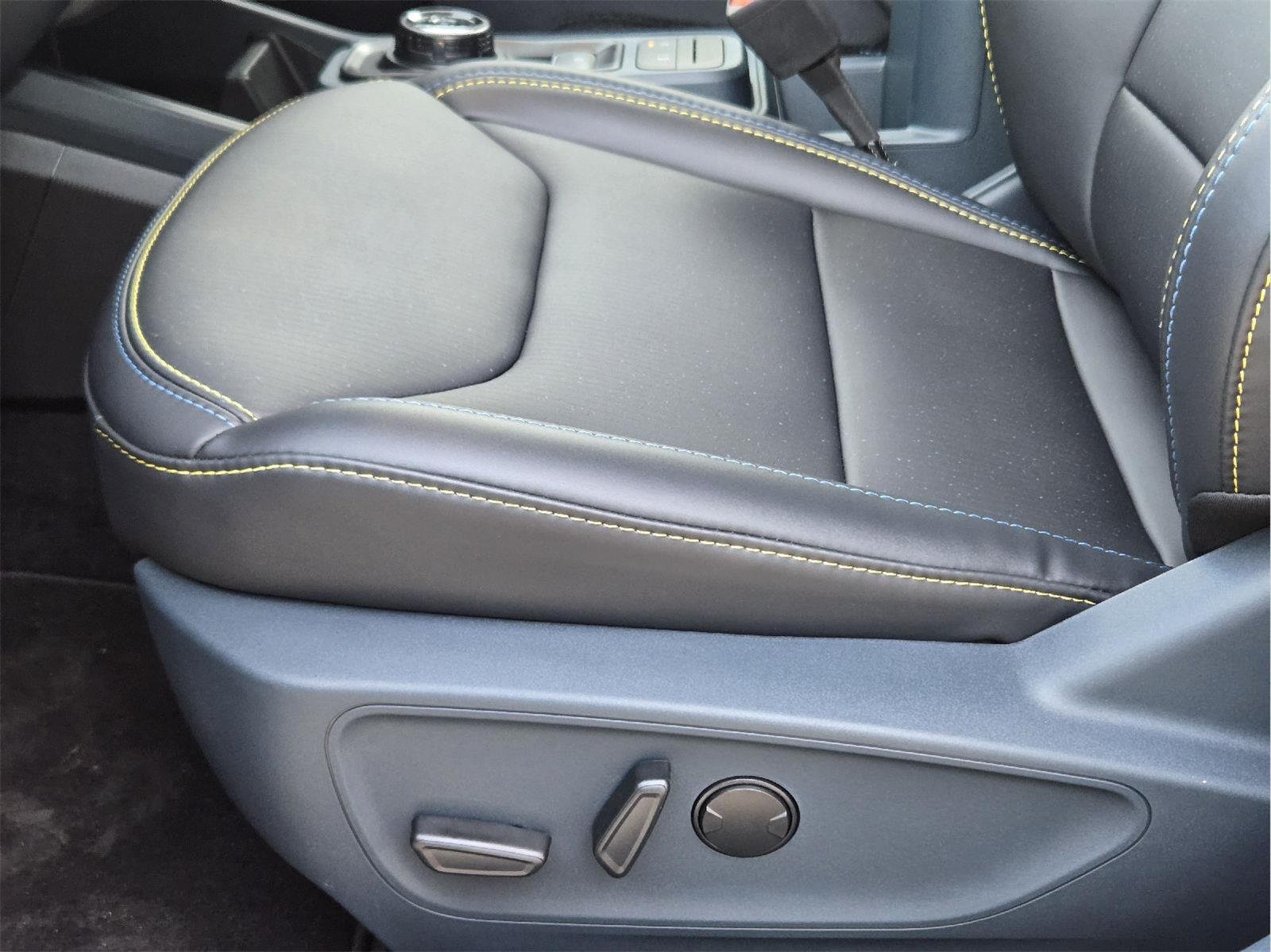 New 2026 Carbonized Gray Metallic Ford Lobo™ image 16