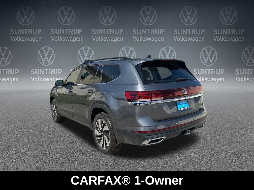 Used 2024 Gray Volkswagen 2.0T SE w/Technology image 4