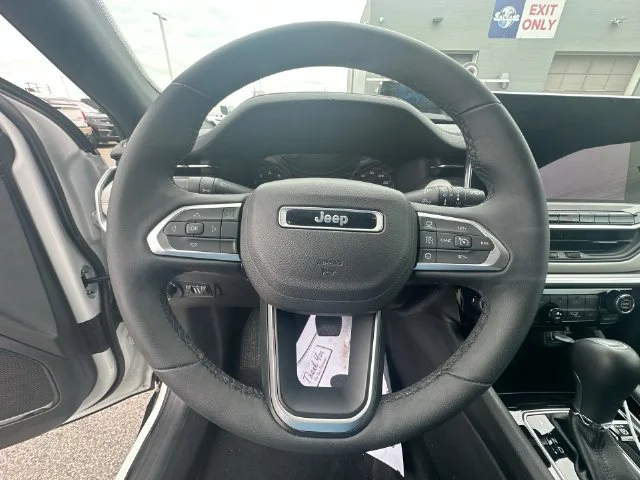 Used 2024 White Jeep Limited image 17