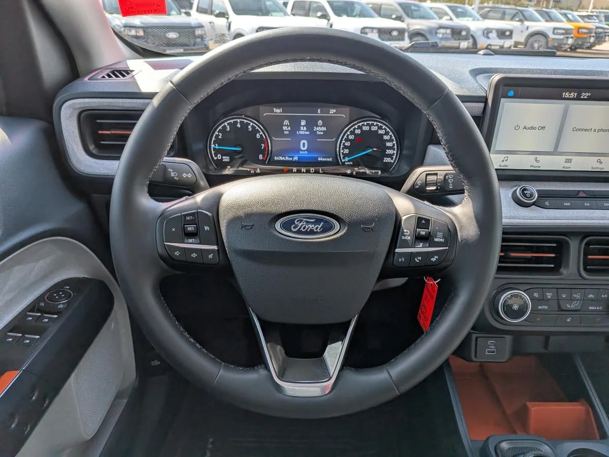 Used 2023 Grey Ford XLT image 17