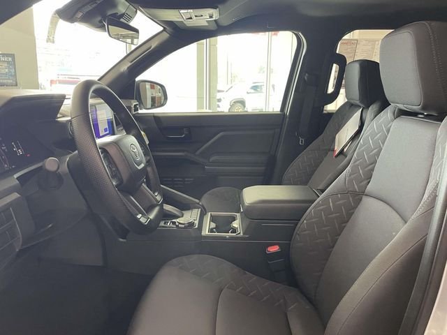 2026 Toyota Tacoma SR5 - Photo 23