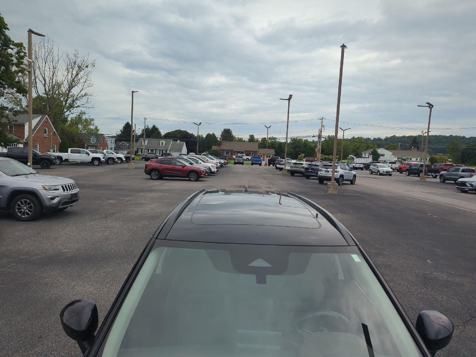 Used 2023 Super Black Nissan SV image 9