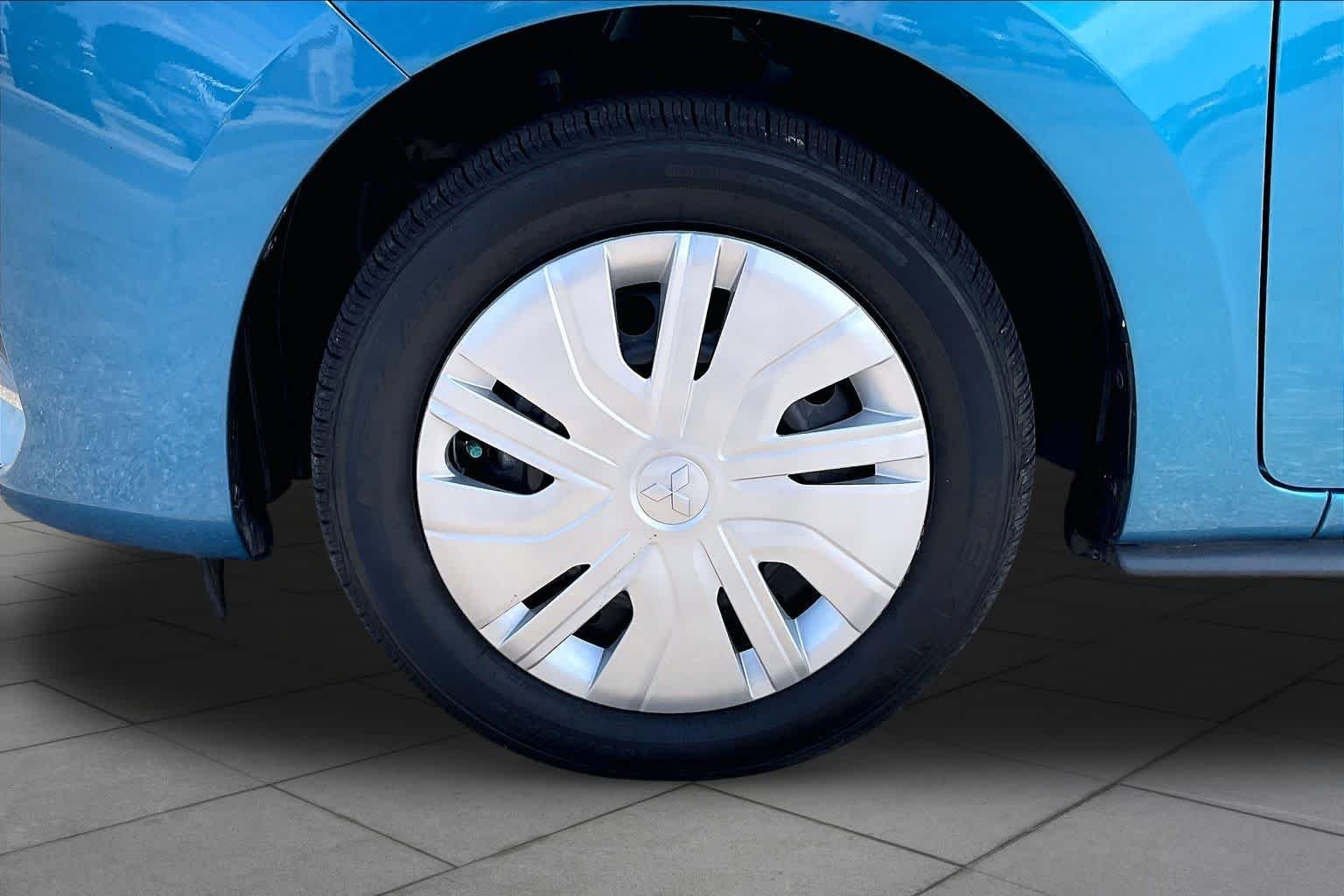 Used 2024 Sapphire Blue Metallic Mitsubishi ES image 10