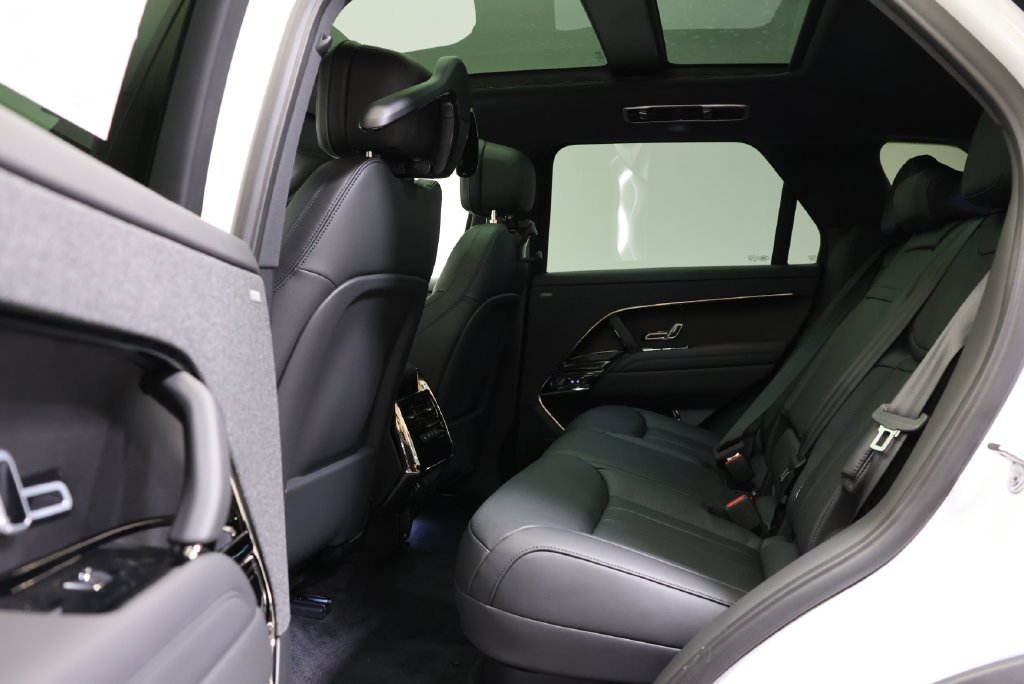 Certified Used 2026 Fuji White Land Rover Dynamic SE image 36