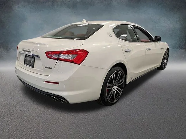 Certified Used 2019 White Maserati  image 4
