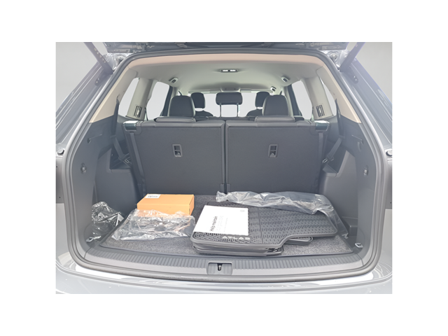 New 2026 Pure Gray Volkswagen 2.0T SE W/TECHNOLOGY image 25