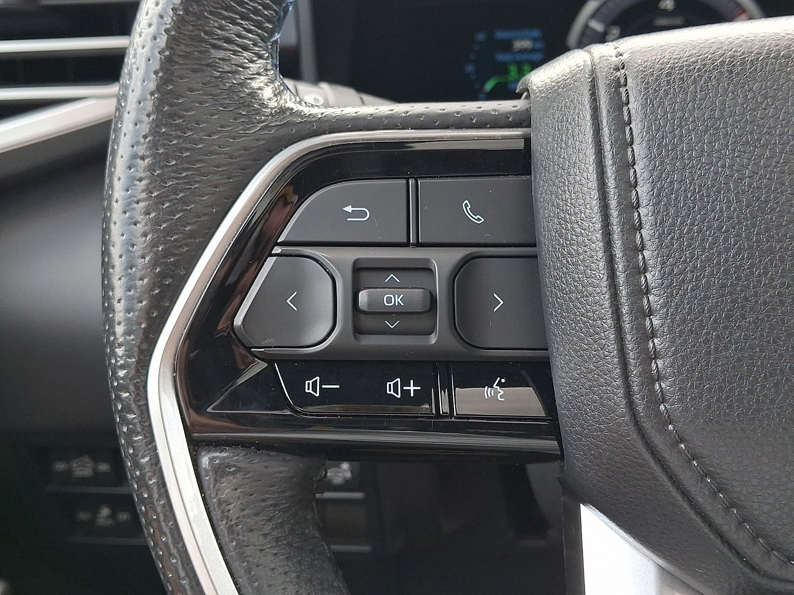 Certified Used 2024 WIND CHILL PEARL Toyota Platinum Hybrid image 23