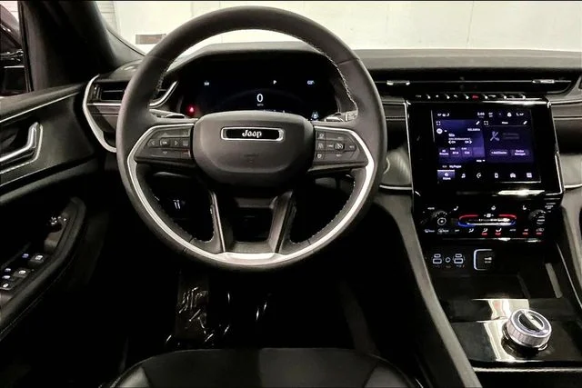 2025 Jeep Grand Cherokee Altitude - Photo 6