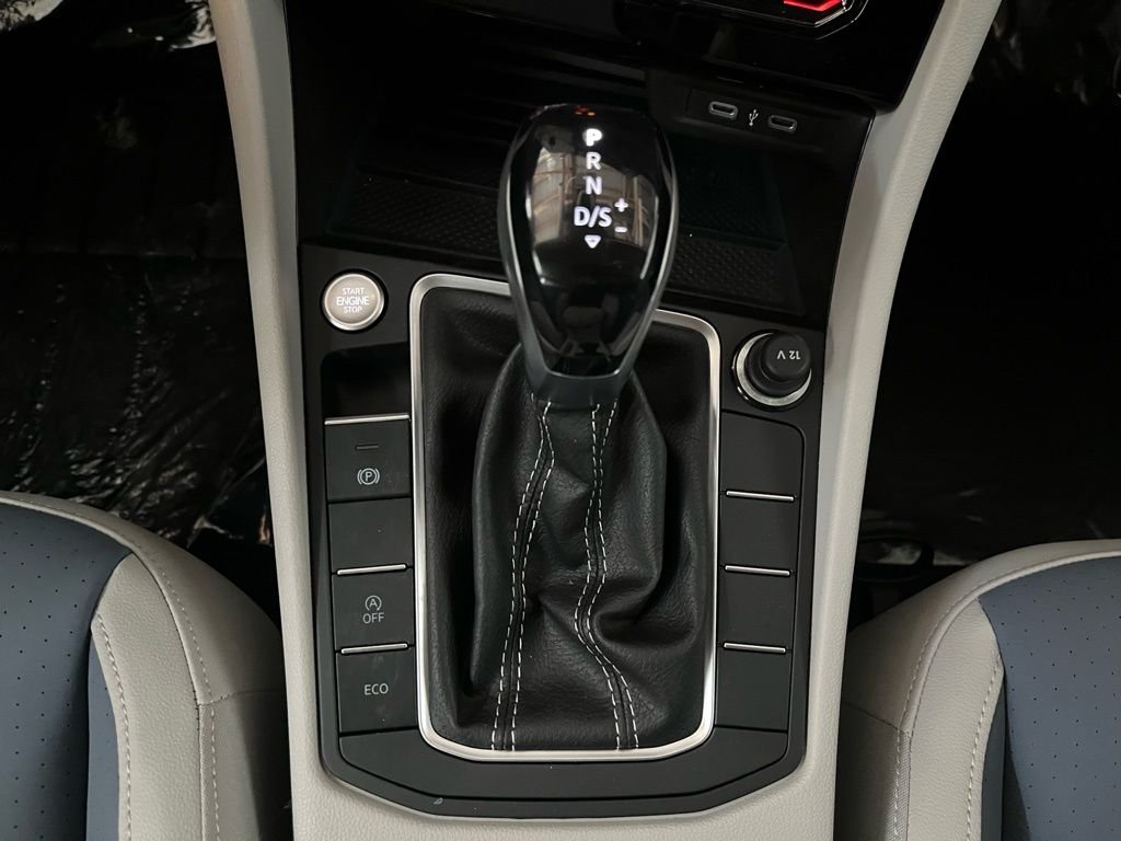 New 2026 Black Volkswagen 1.5T SE image 15