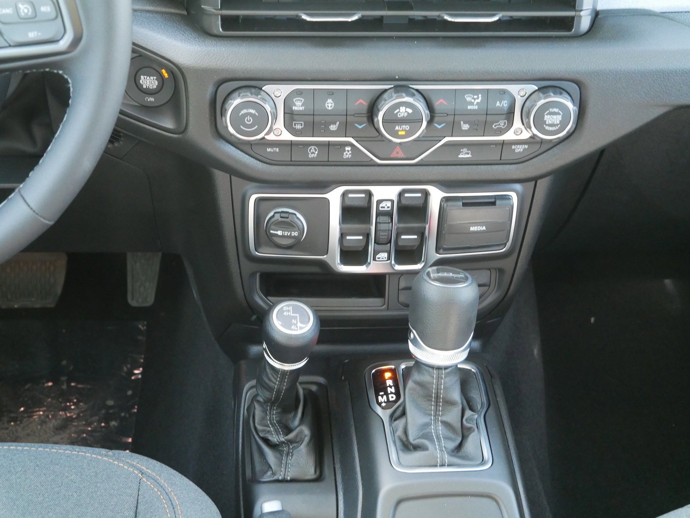 New 2026 Mojito Exterior Paint Jeep Sport S image 15