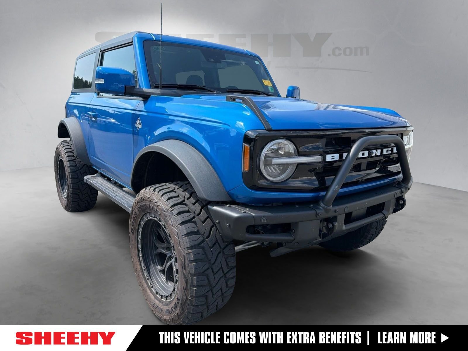 Used 2022 Blue Ford Outer Banks image 1