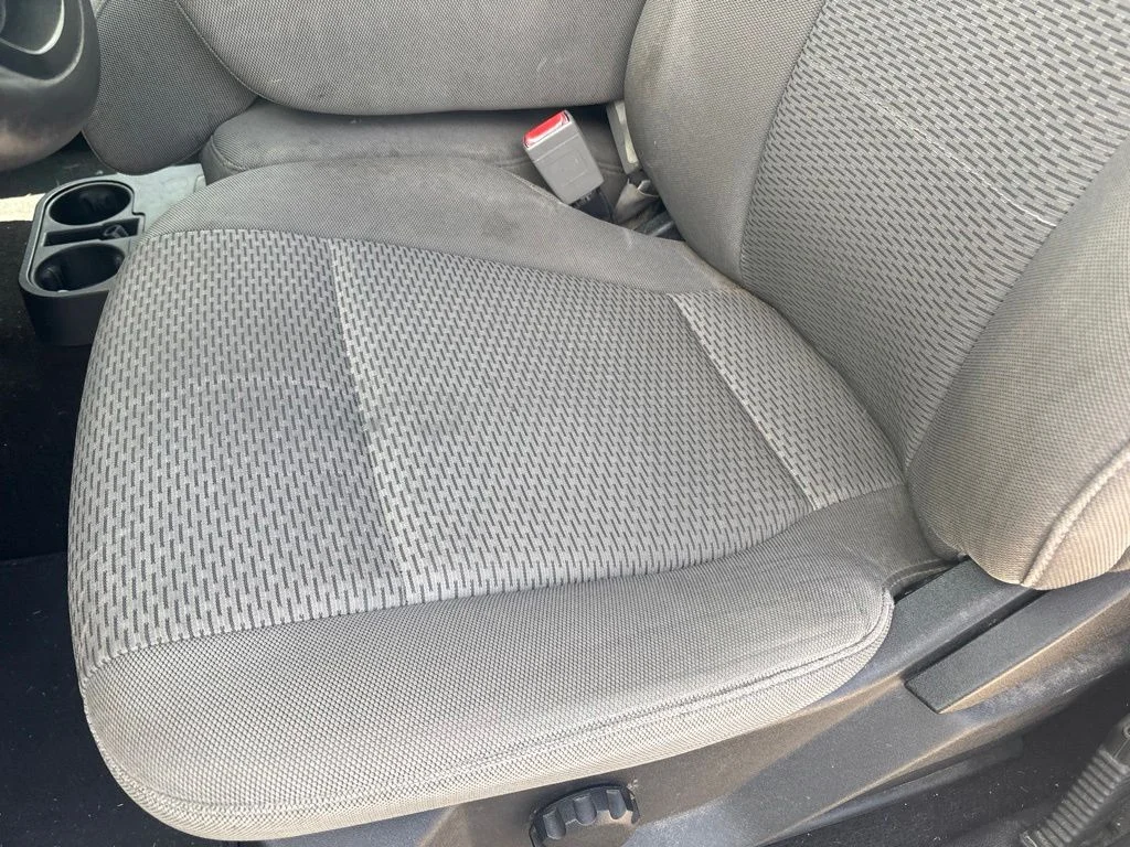 Used 2019 Silver Ford XLT image 12