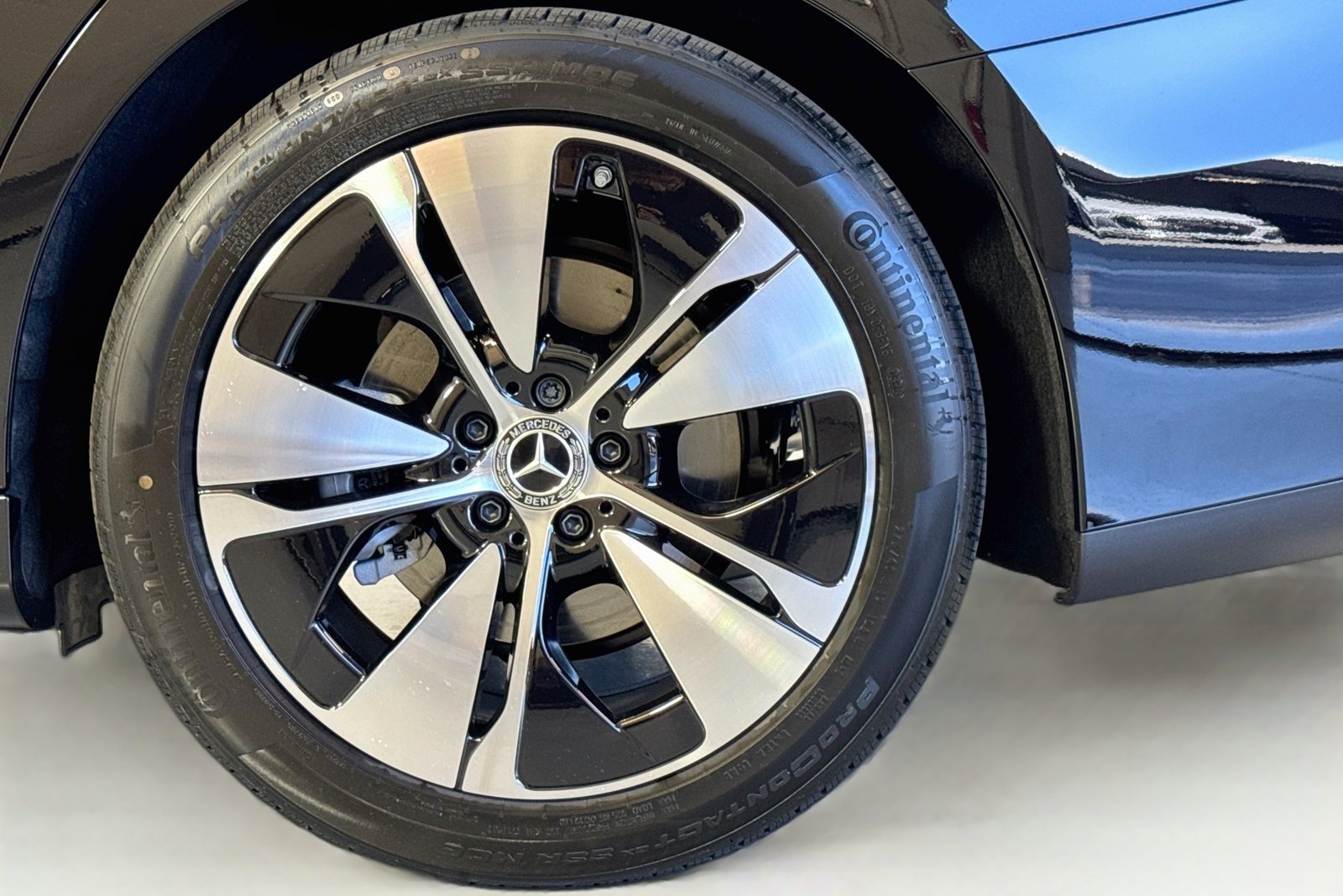 New 2026 Black Mercedes-Benz E 350 image 29