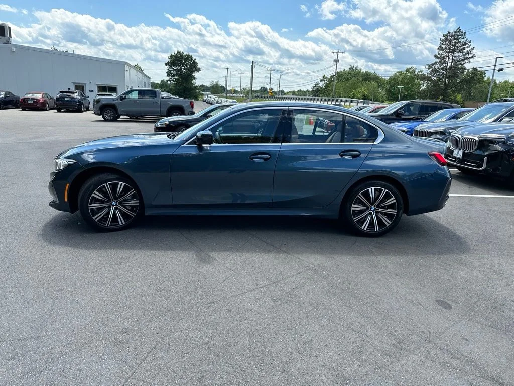 Used 2026 Arctic Race Blue metallic BMW 330i xDrive image 4