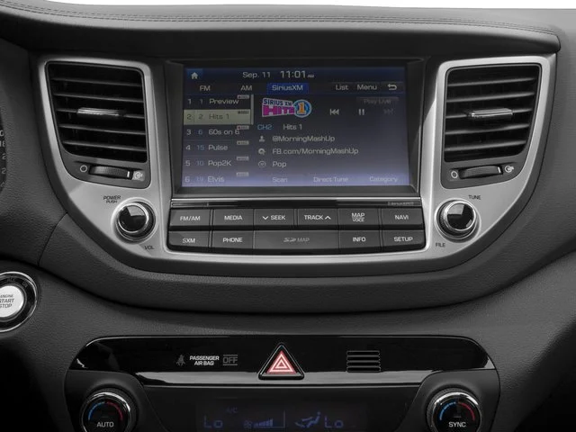 Used 2016 Caribbean Blue Hyundai Limited image 12