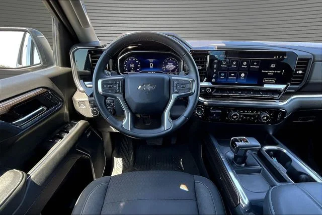 Used 2024 Black Chevrolet RST image 9