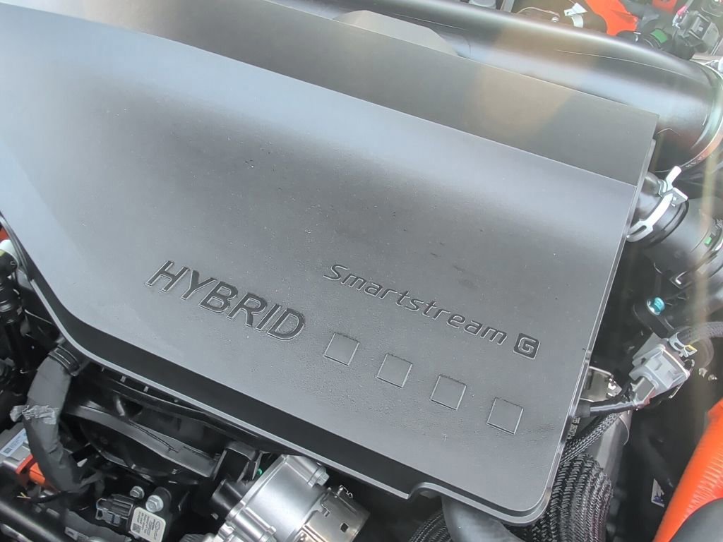 New 2026 Typhoon Silver Metallic Hyundai Blue SEL 8P image 6