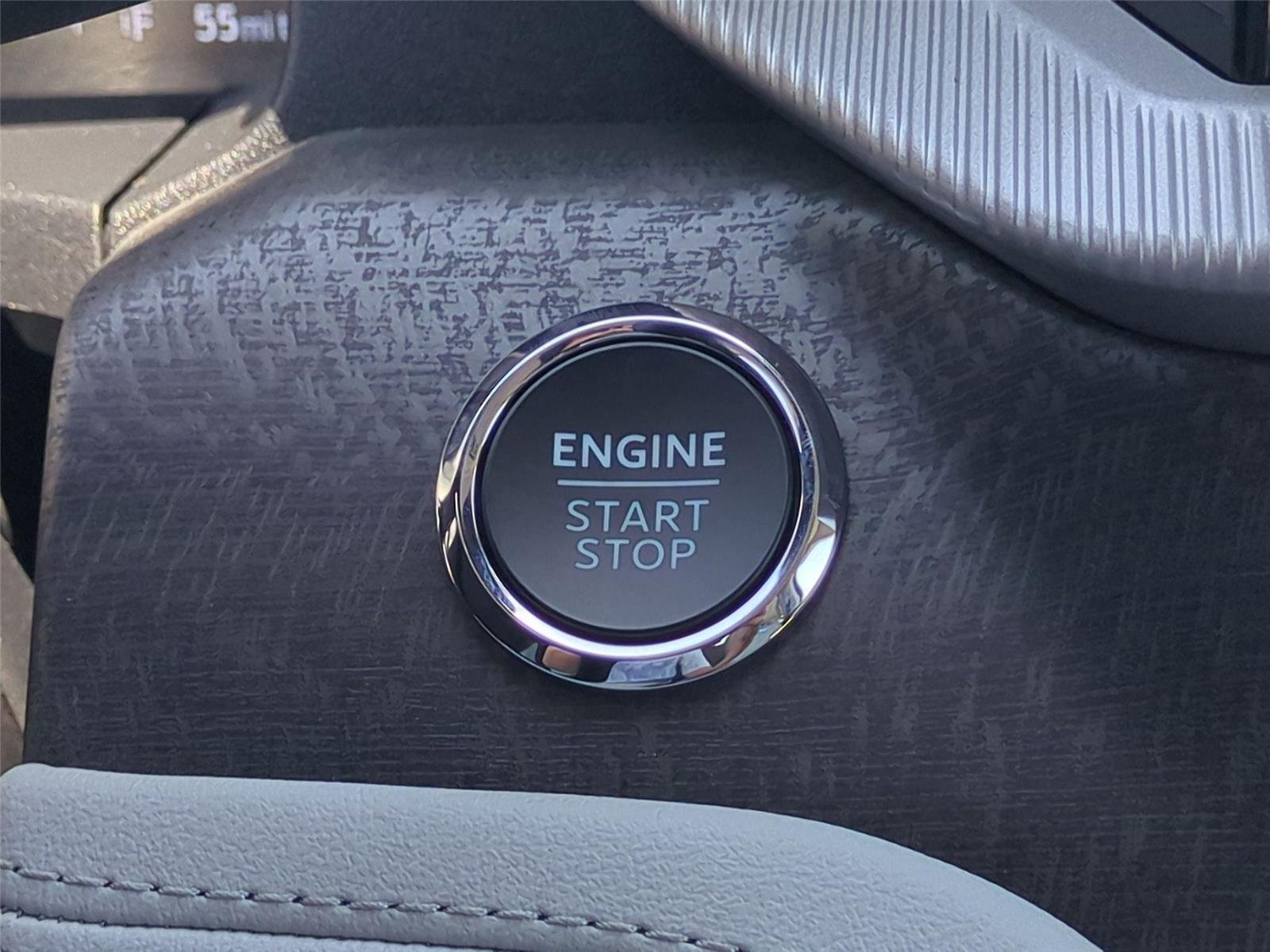 New 2026 Carbonized Gray Metallic Ford Platinum™ image 30