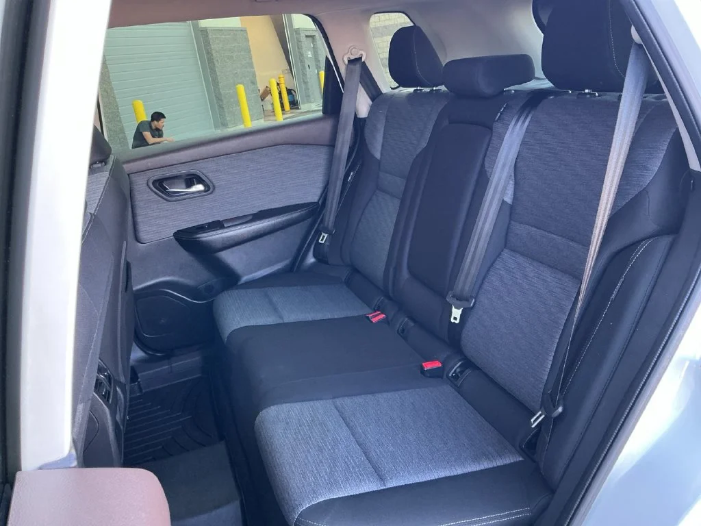 Used 2023 White Nissan SV image 28