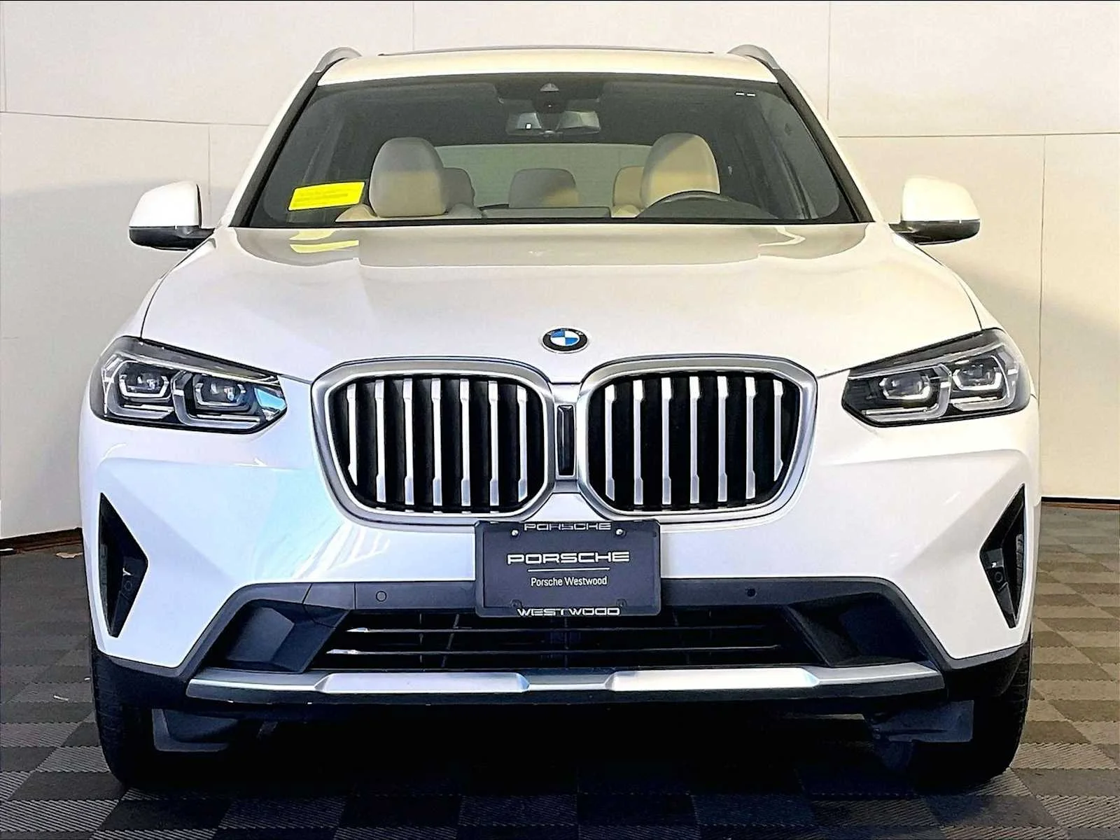 Used 2023 Mineral White Metallic BMW xDrive30i image 10
