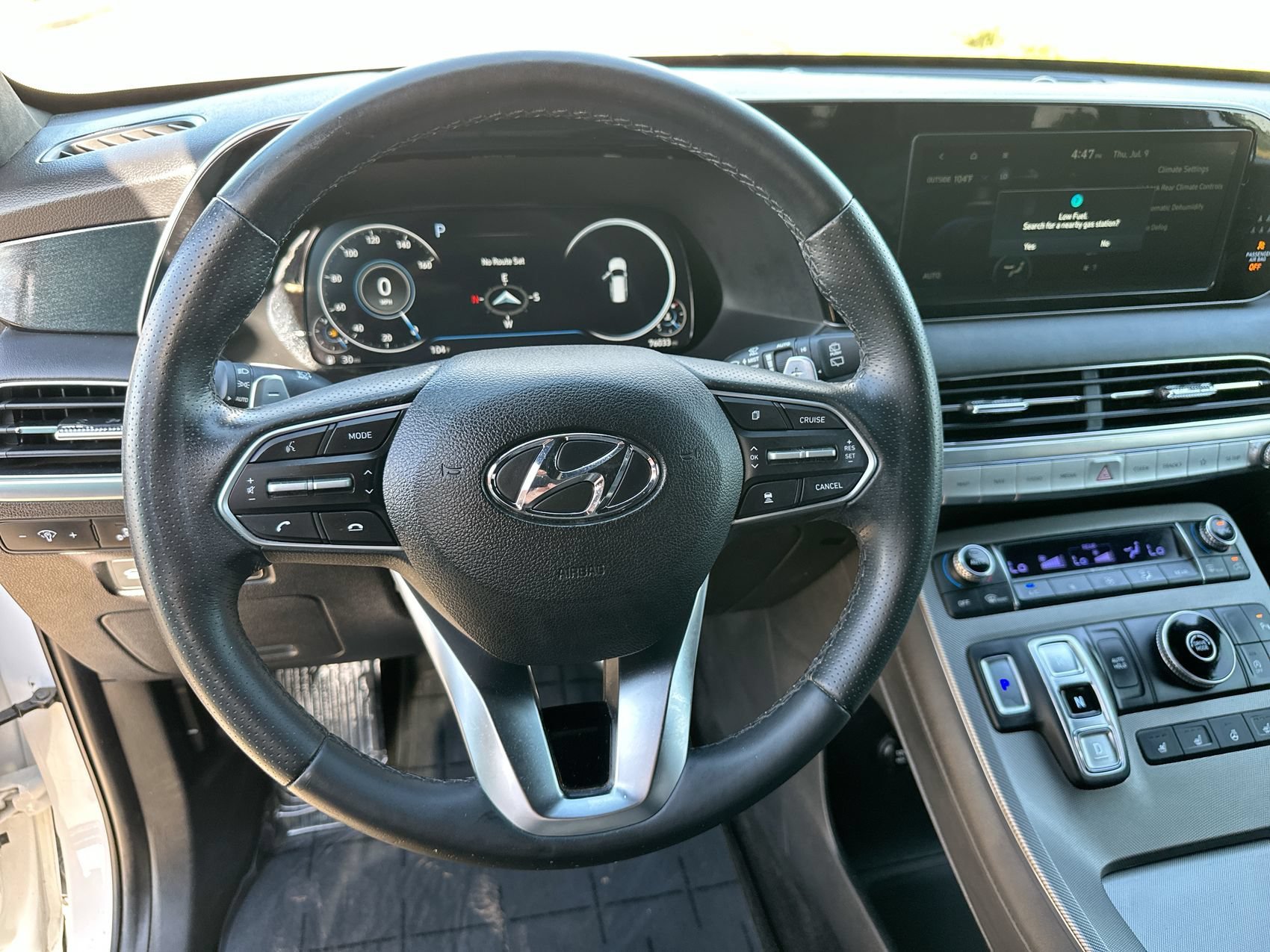 Used 2022 Hyper White Hyundai Calligraphy image 14