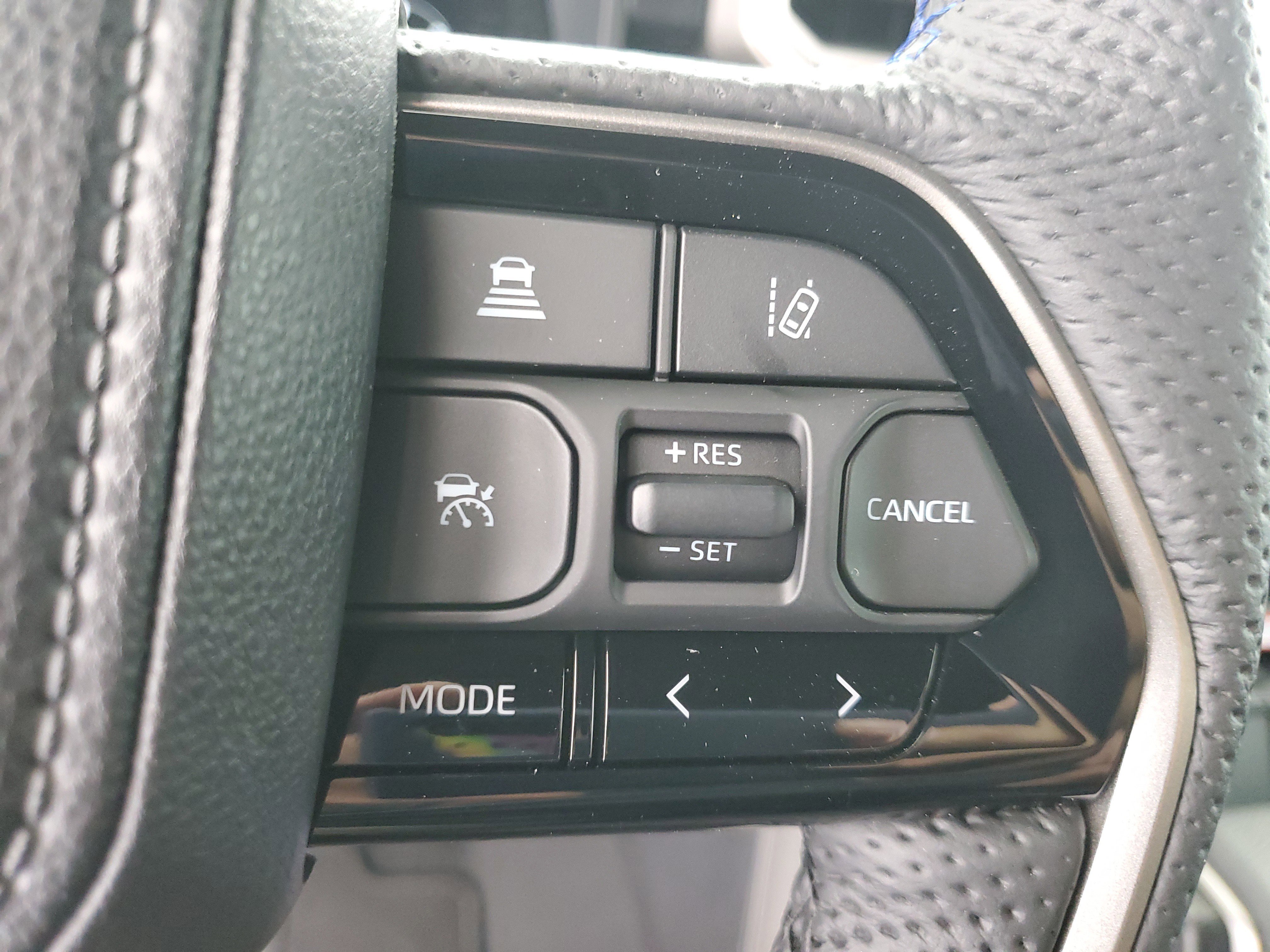 New 2026 Wind Chill Pearl <sup>1</sup> Toyota  Platinum image 23