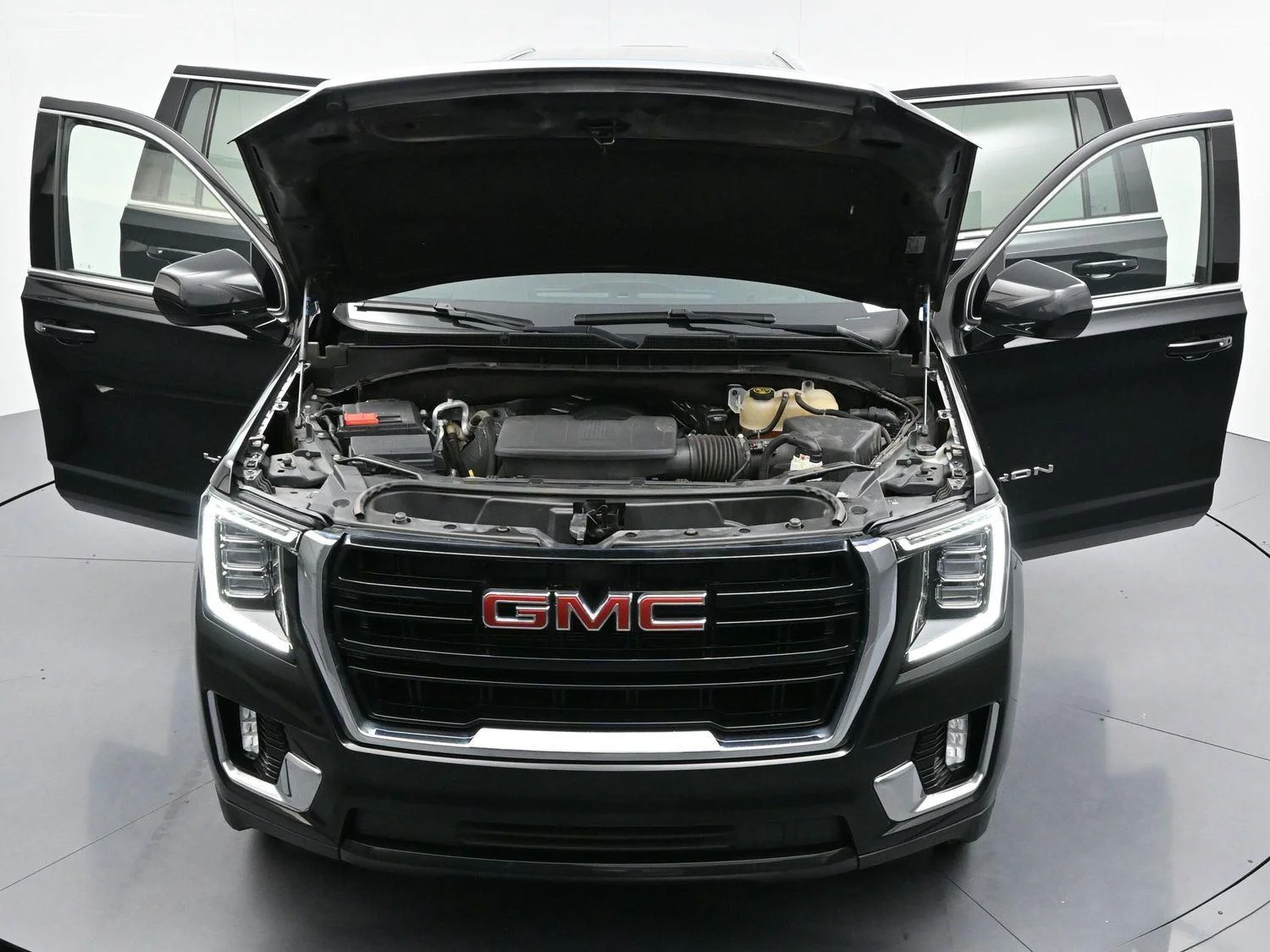 Used 2023 Onyx Black GMC SLE image 43