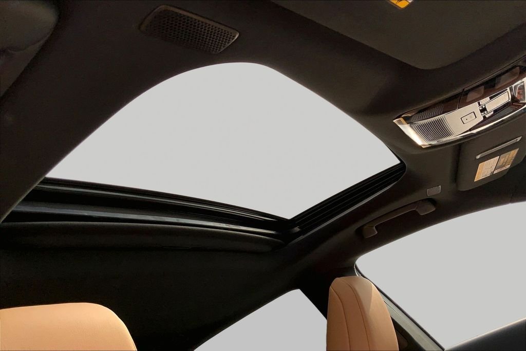 Used 2024 White Lexus 350 Premium image 26