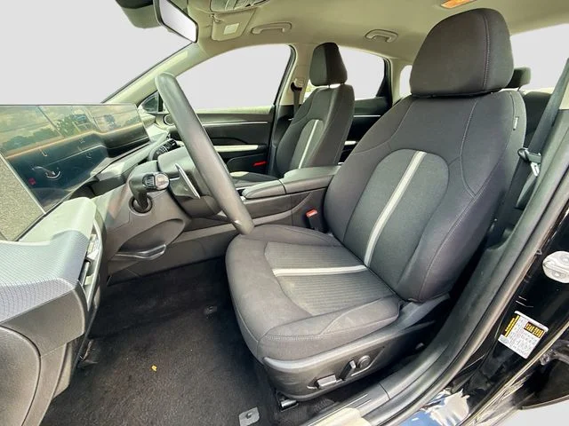 Used 2024 Black Hyundai SEL image 20