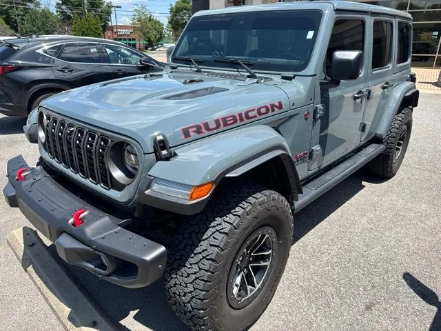 Used 2024 Gray Jeep Rubicon X image 3